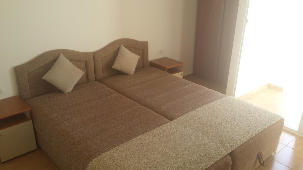 Apartments Teodora Obala Petrovac Cameră foto