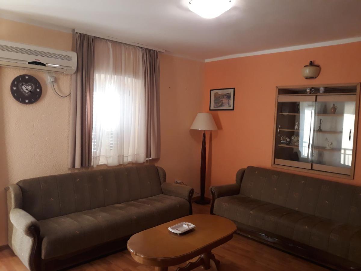 Apartments Teodora Obala Petrovac Exterior foto
