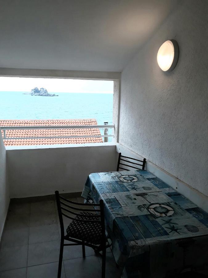 Apartments Teodora Obala Petrovac Exterior foto
